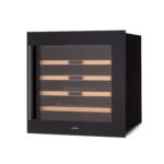 Klarstein Weinkühlschrank, 1 Zonen Getränkekühlschrank, Kleiner Einbau-Weinschrank Schmal, 57L Wein-Kühlschrank mit Glastür, Indoor/Outdoor Flaschenkühlschrank, Wine Fridge 5-22°C, 24 Flaschen